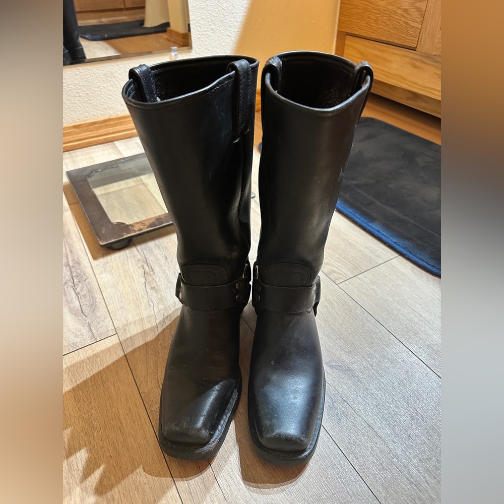 FRYE boots size 7